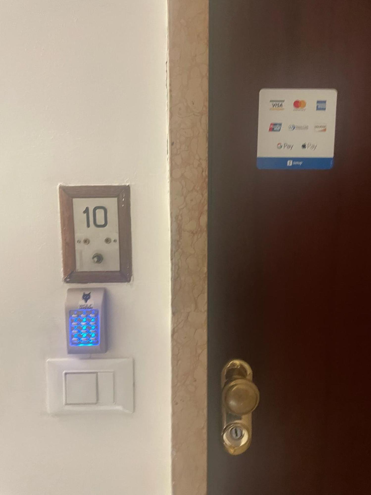 B&B Fossatello Affittacamere Генуа Екстериор снимка